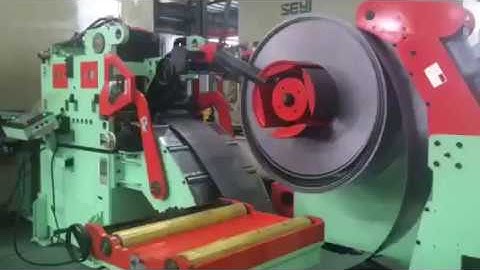 GLK4 800GF decoiler straightener feeder for high strength material work with AIDA press machine