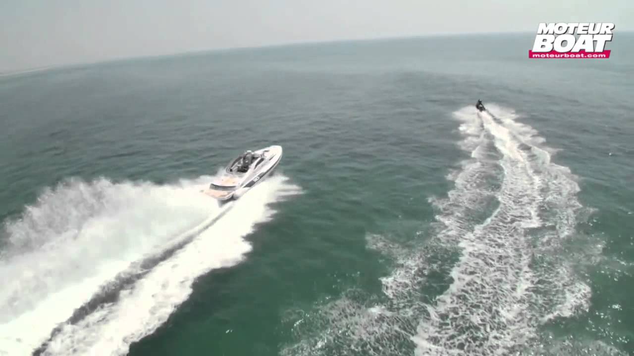 SACS Strider 13 Coupé vs KAWASAKI Ultra 300X   vidéo moteurboat com