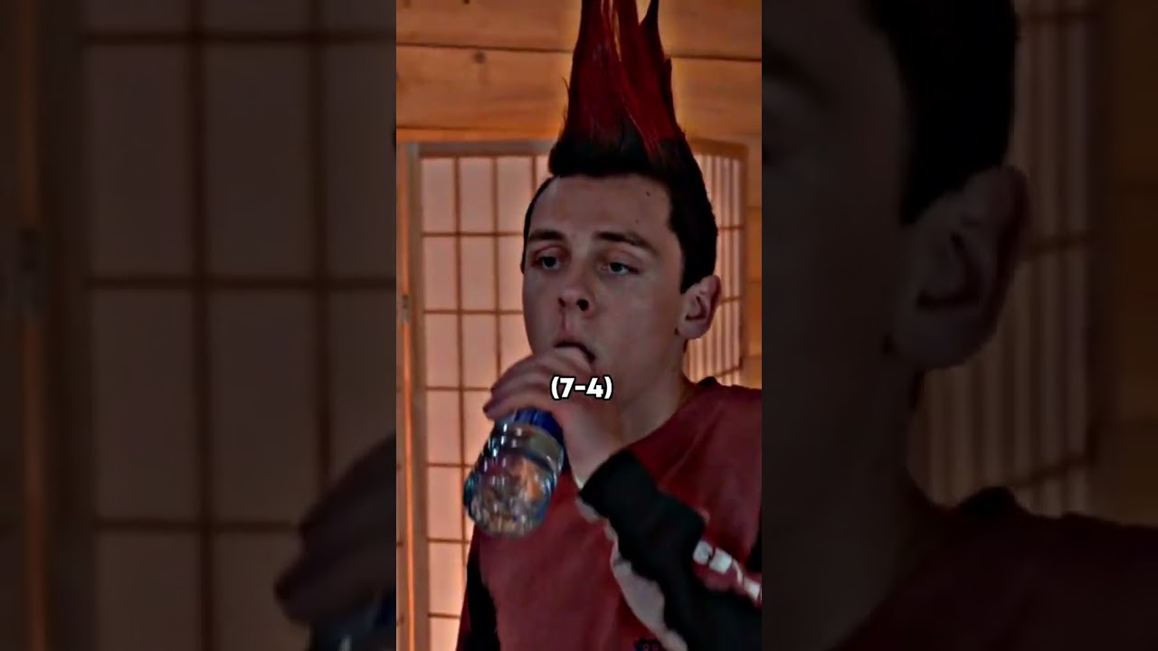 Young Johnny vs Hawk 