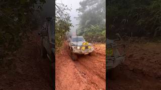 THIS PICK UP DESTROYS OFF-ROAD OBSTACLES #4x4 #offroad #foryou #overlanding #usa #mud