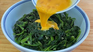 菠菜這樣做超好吃！淋入兩顆蛋液，不炒不涼拌，秒變宴客大硬菜！ #美食 #美食制作 #家常菜 #馒头 #水果