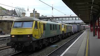 Freightliner Class 90 Passing Through Lancaster (09/5/19)