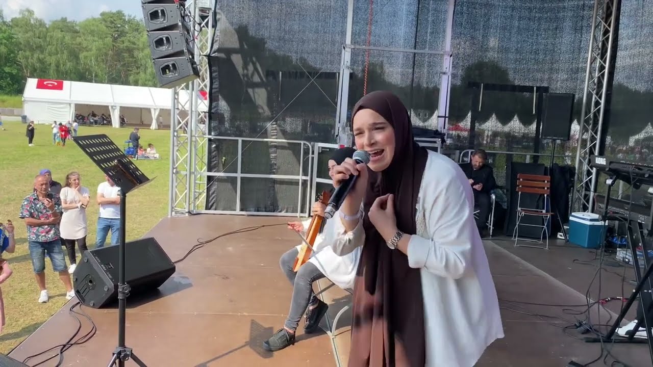 Dilara Kuvvet & Sena Kocyigit Bielefeld Kadirga Senligi 2024