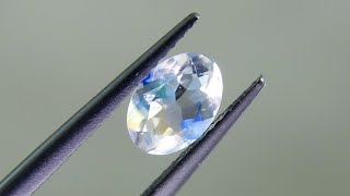 Rainbow Andesine Labradorite 0.6Ct