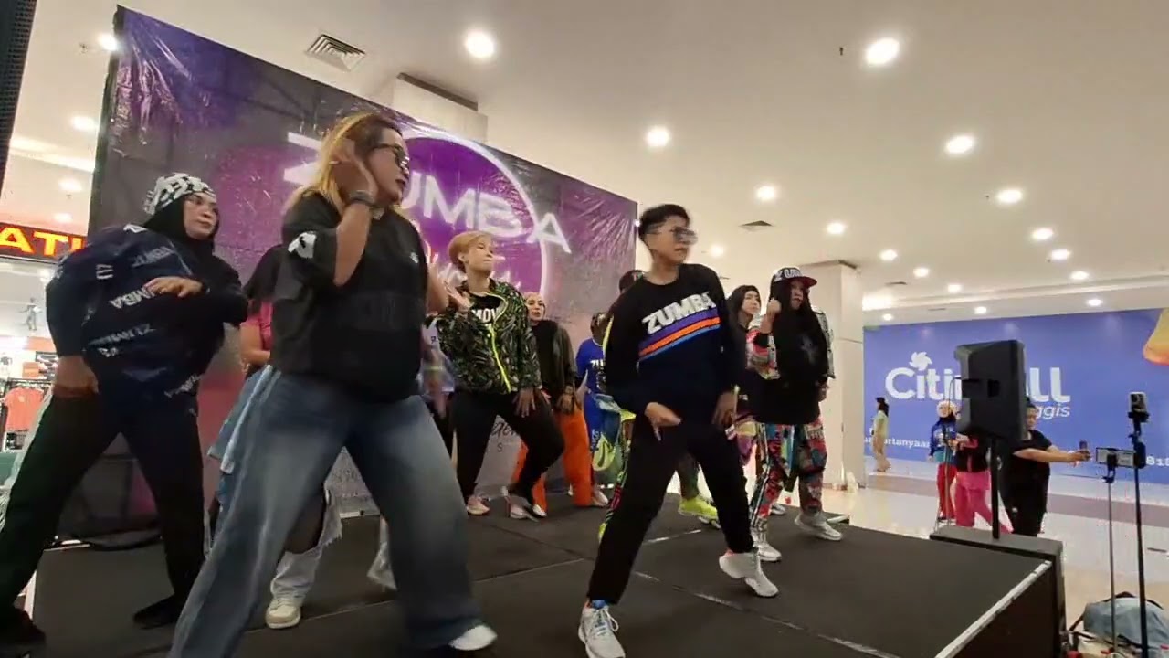 Feel The Vibration | ZUMBA Party ZIN Rachel Phan | ZIN Indri Kusuma & ZIN Community Jabodetabek 