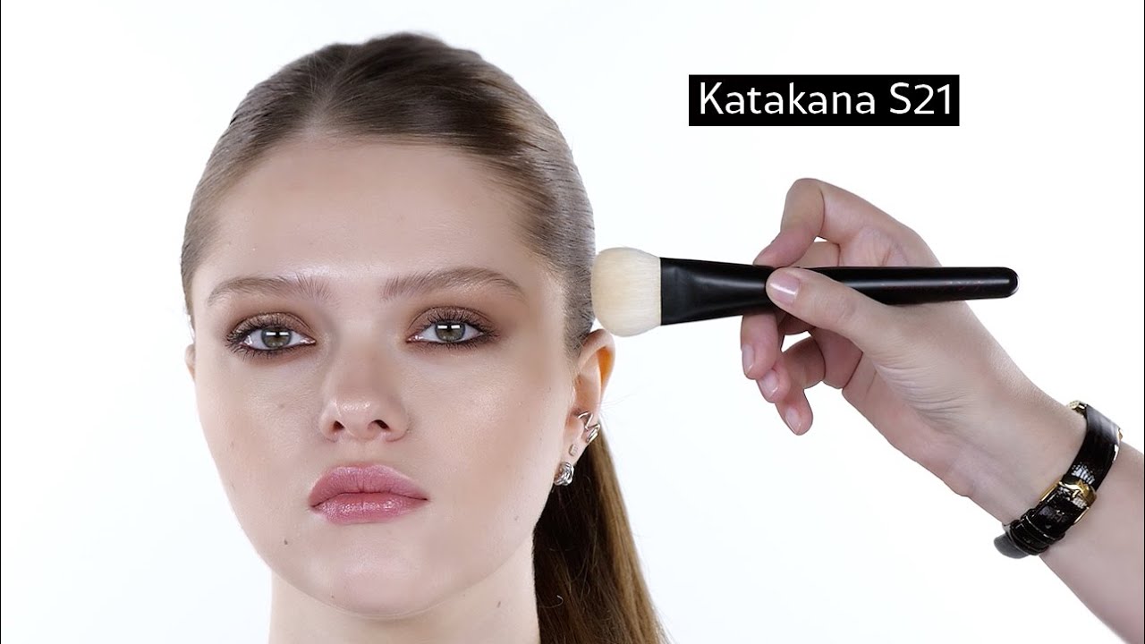 Нанесение тона кистью Katakana S21 - YouTube