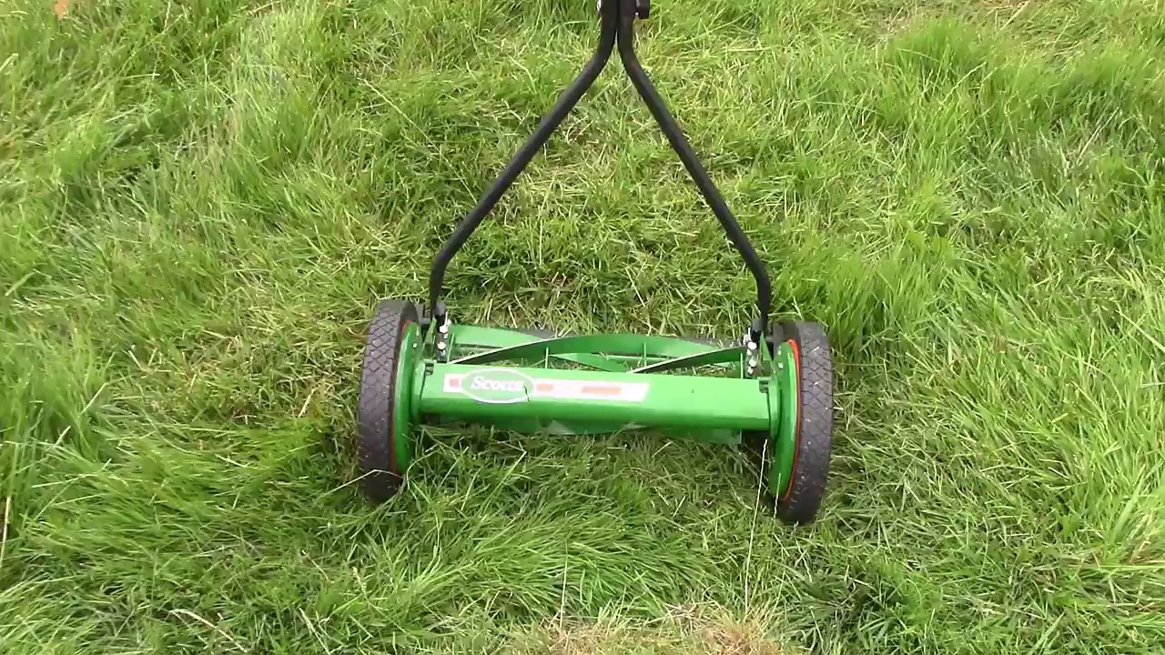 Scotts Lawn Mower Review (Manual Push) - YouTube