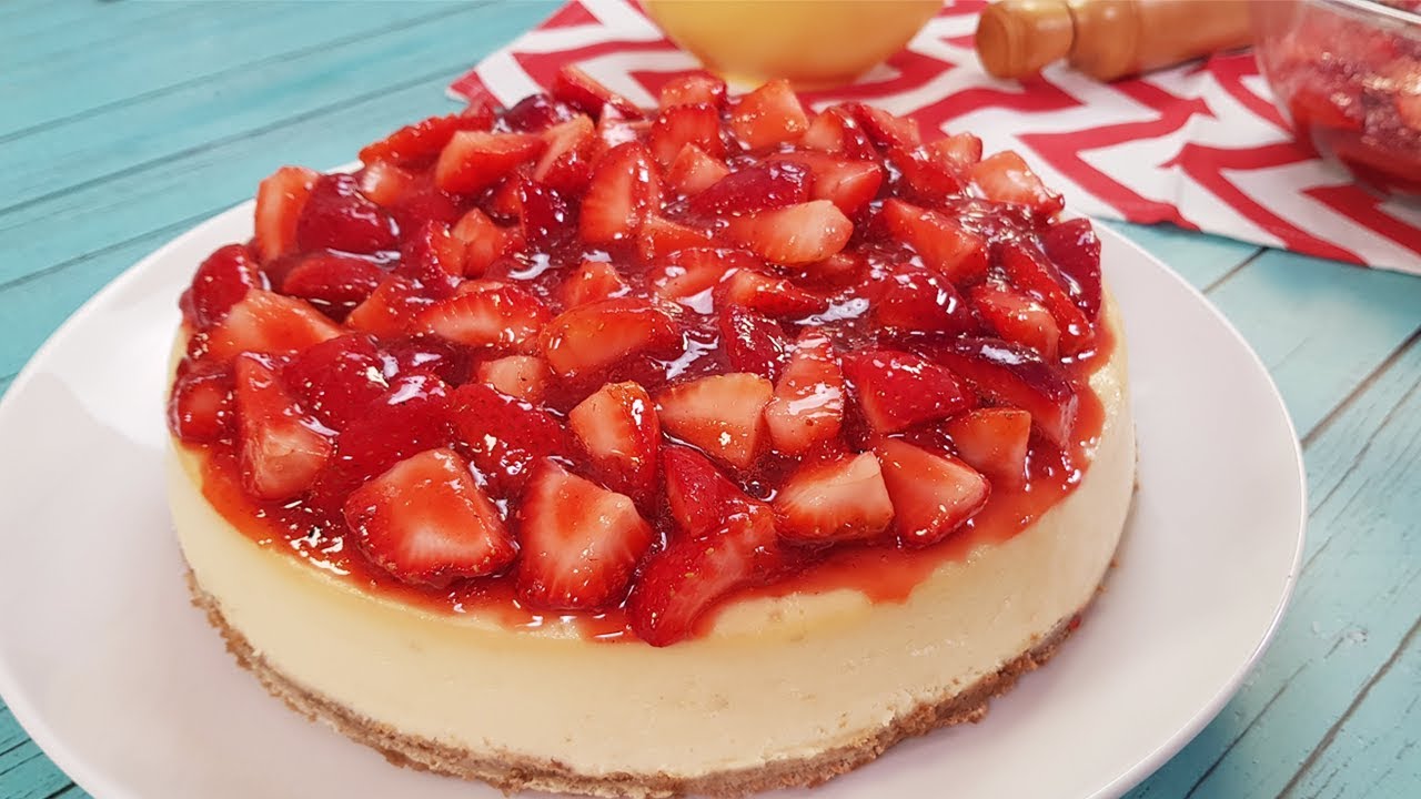 Cheesecake de Fresa • Postres estilo peruano | BUENAZO! - YouTube