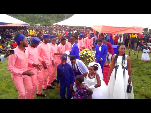 FAITH THERUI WEDS ADISON CHERUIYOT ELECTRIC PERFORMANCE AT THE RECEPTION 
