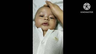 Pakaikan Baju Jarang Ketika Bayi Anda Demam