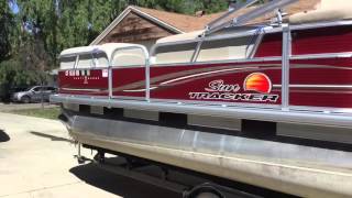 2012 Sun Tracker Party barge 22ft dlx in Riverside, CA
