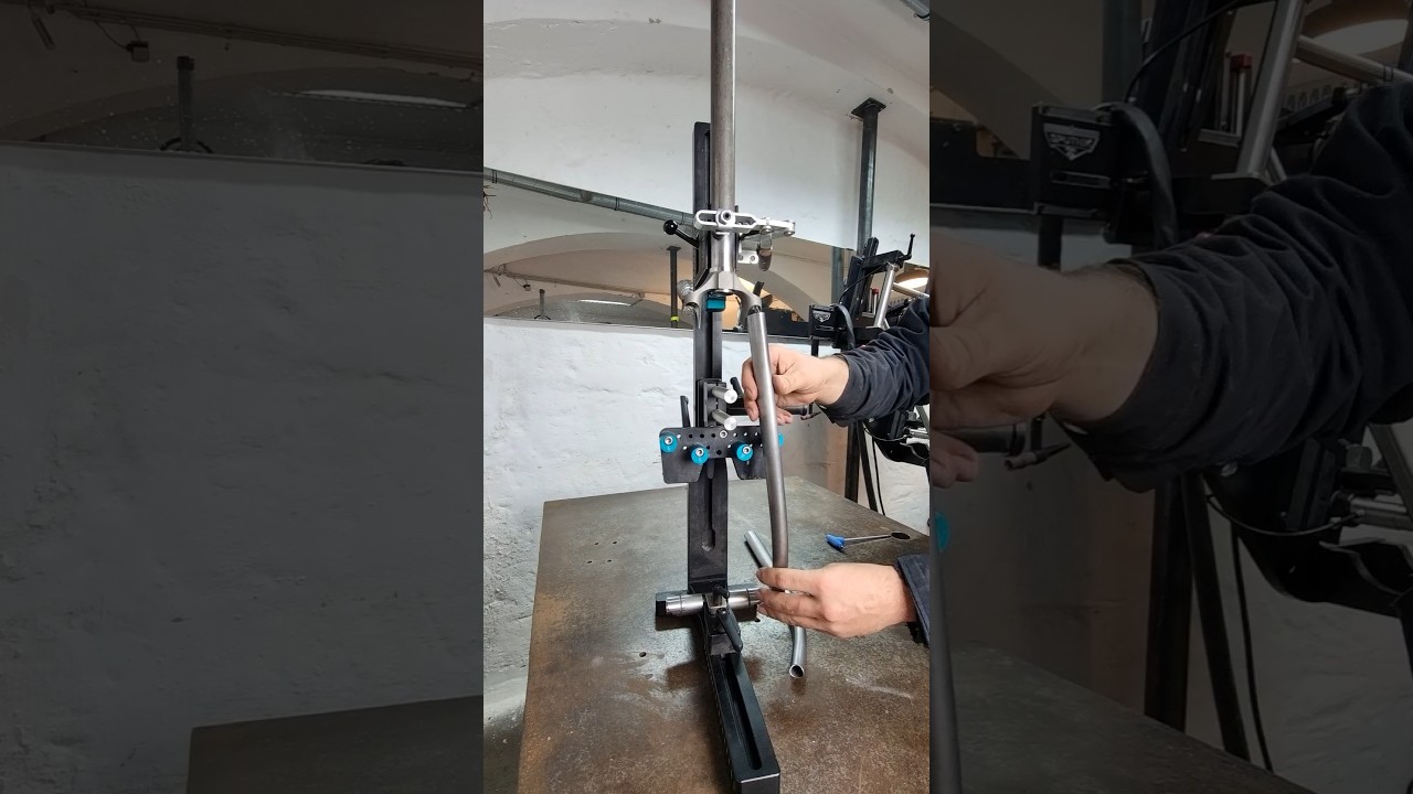 Building a steel fork with a lugged fork head, tig welded thru axle dropouts / Postmount disc brake