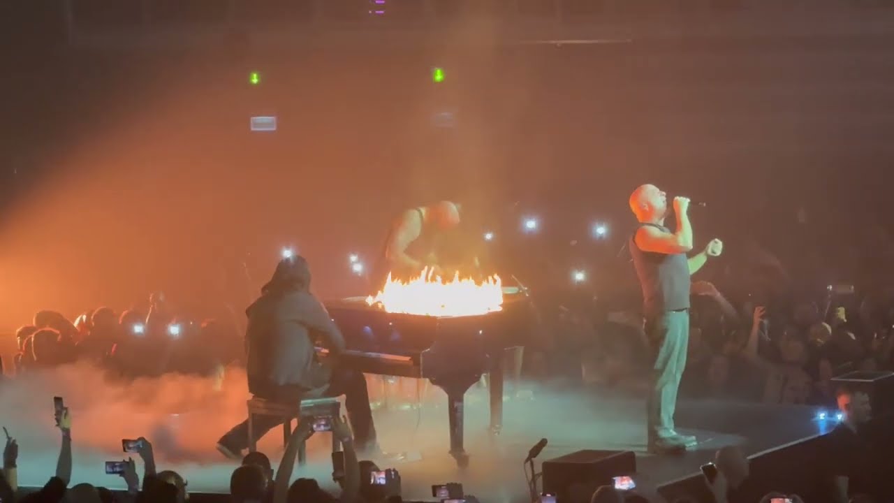 Disturbed - The Sound Of Silence - Live at Tauron Arena Kraków 10/10/2025