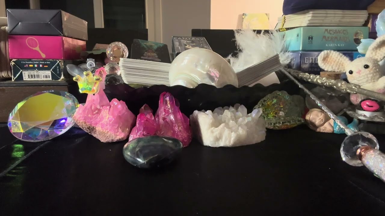 Aklınızdaki kişi geçmiş yaşantıdan karmanız mı? Aranızda nasıl bir karma var?♻️🎞️