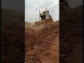 بلدوزر حفر أتربة        
