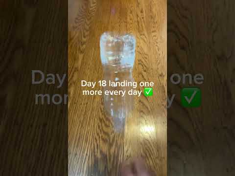Day 18!!!!!!!!!!!!!!!!!! #shorts #sorentrickshots #bottleflip #challenge #almostsummer