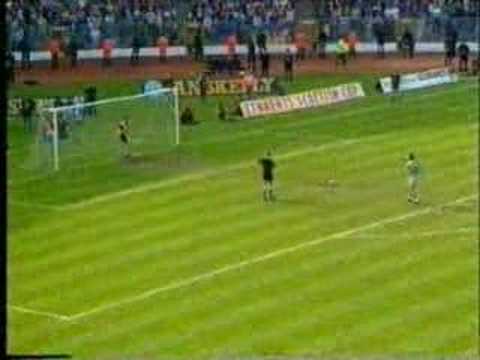 1989-90 Aberdeen 9 Celtic 8