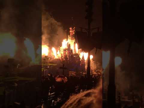 ディズニーランド・パリのフィナーレを飾るプロジェクションマッピング「Disney Illuminations」