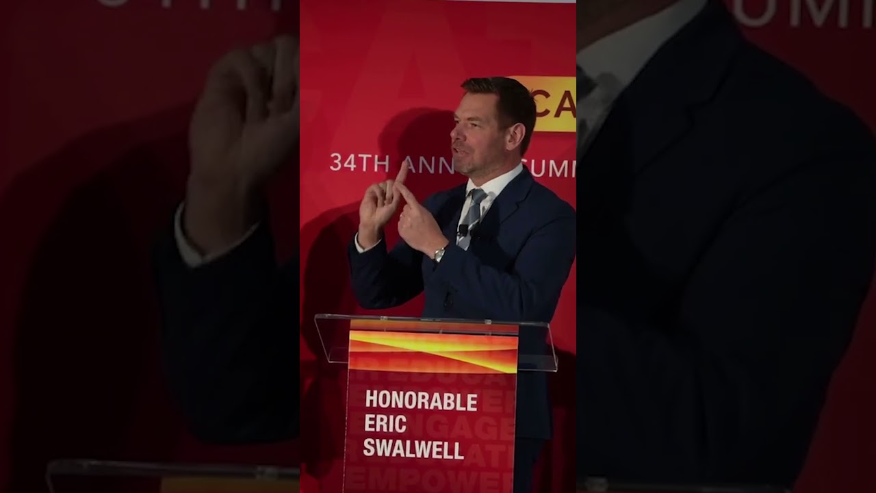 В вопросах, касающихся ICE и его наступательных действий, нужно быть на стороне только одной стор...