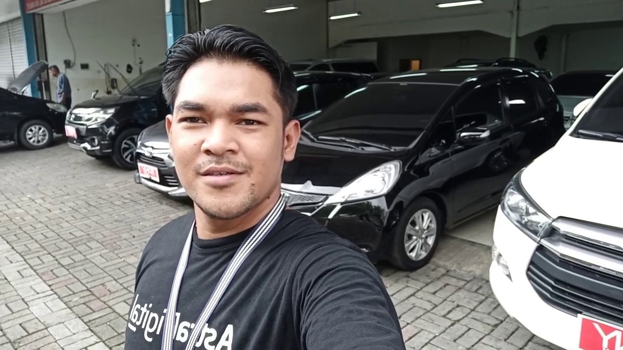 CARI MOBIL  BEKAS  PILIHAN EXPERT Honda  Jazz  2013 TONY 