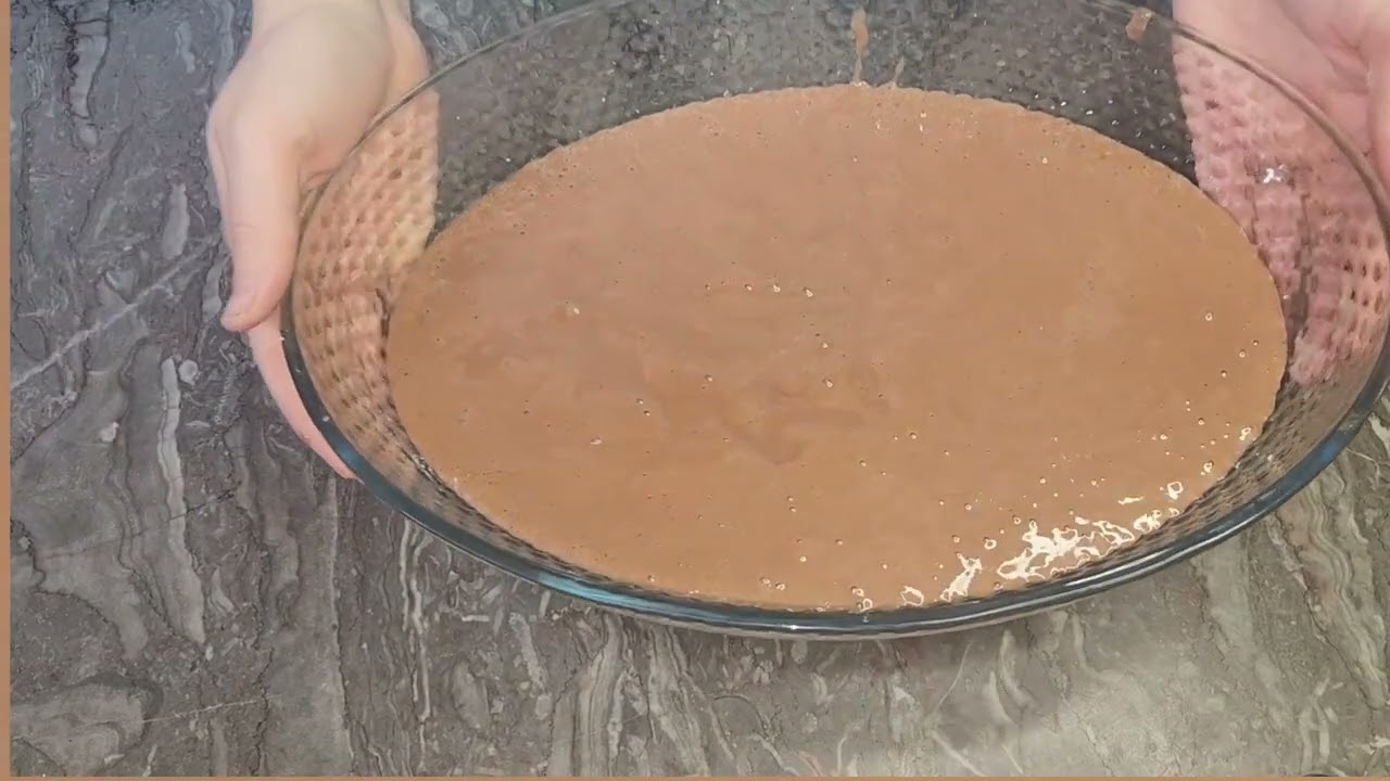 كيكة الشكولاطة الهشة مثل القطن كتوجد بسرعة بمكونات بسيطة و المذاق فاخر