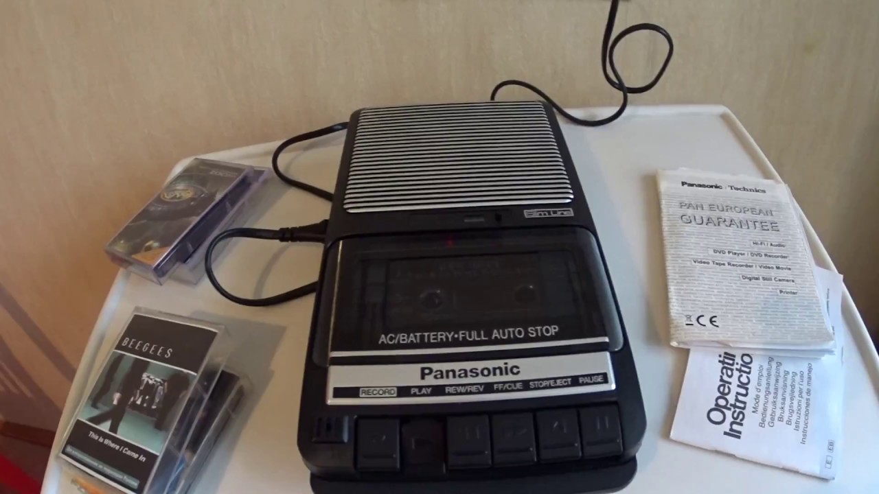 Panasonic RQ-2102 cassette recorder - listening to cassette tapes