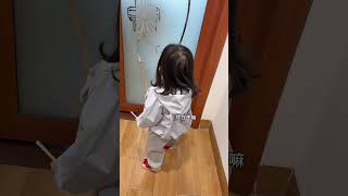 It&amp;#39;s not that I don&amp;#39;t want to take care of the baby #humanbaby #cutebaby #dad