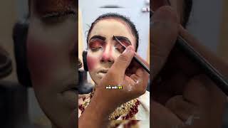 Bí Mật Cách Cô Dâu Ấn Độ Trang Điểm