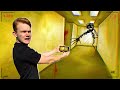 Jag Och Min Kusin Överlever BACKROOMS I Roblox..