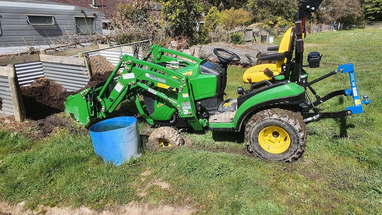 John Deer 1025R from Australia Spoon Drain YouTube