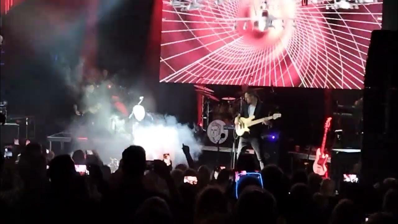 Holly Johnson. Glasgow Pavillion. Two tribes YouTube