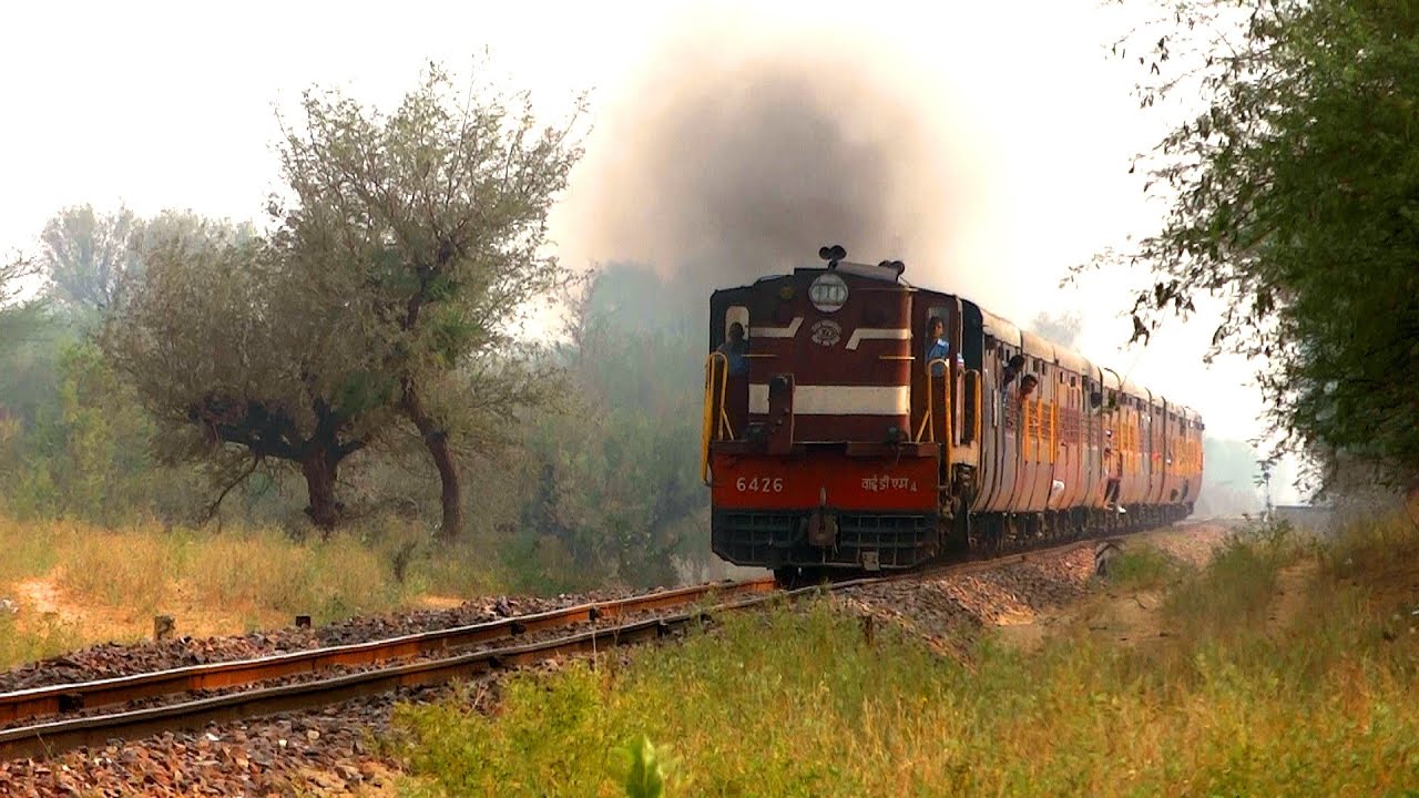 IRFCA "Meter Gauge Train" YDM4 Sikar Churu Passenger passing