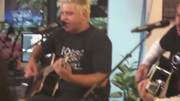 Less Than Jake - Overrated (Acoustic)  MLB Fan Cave. NYC 7/25/11