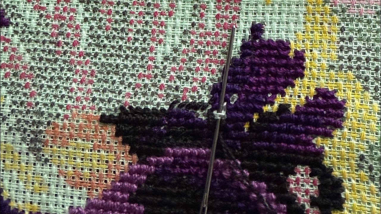 El día de hoy Marina las invita a bordar punto de cruz