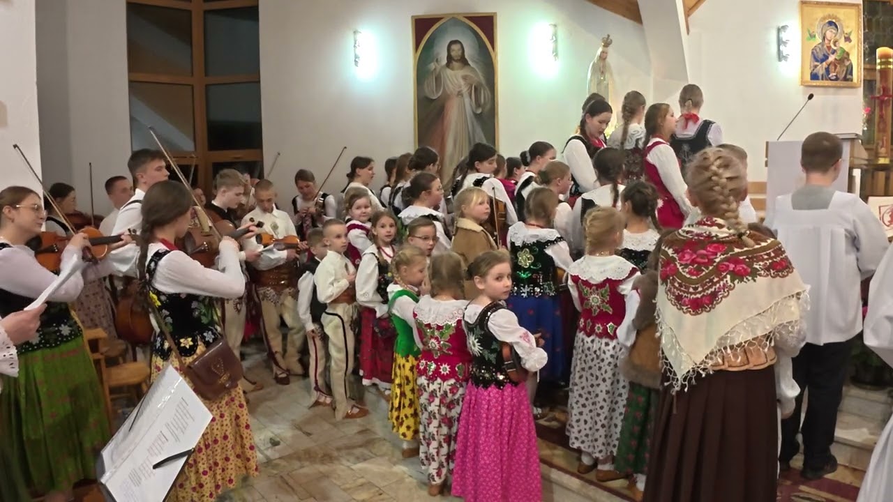 "Te Deum" -  Występy Zespołu Regionalnego "Rabianie" z Raby Niżnej. Rezurekcja 2025