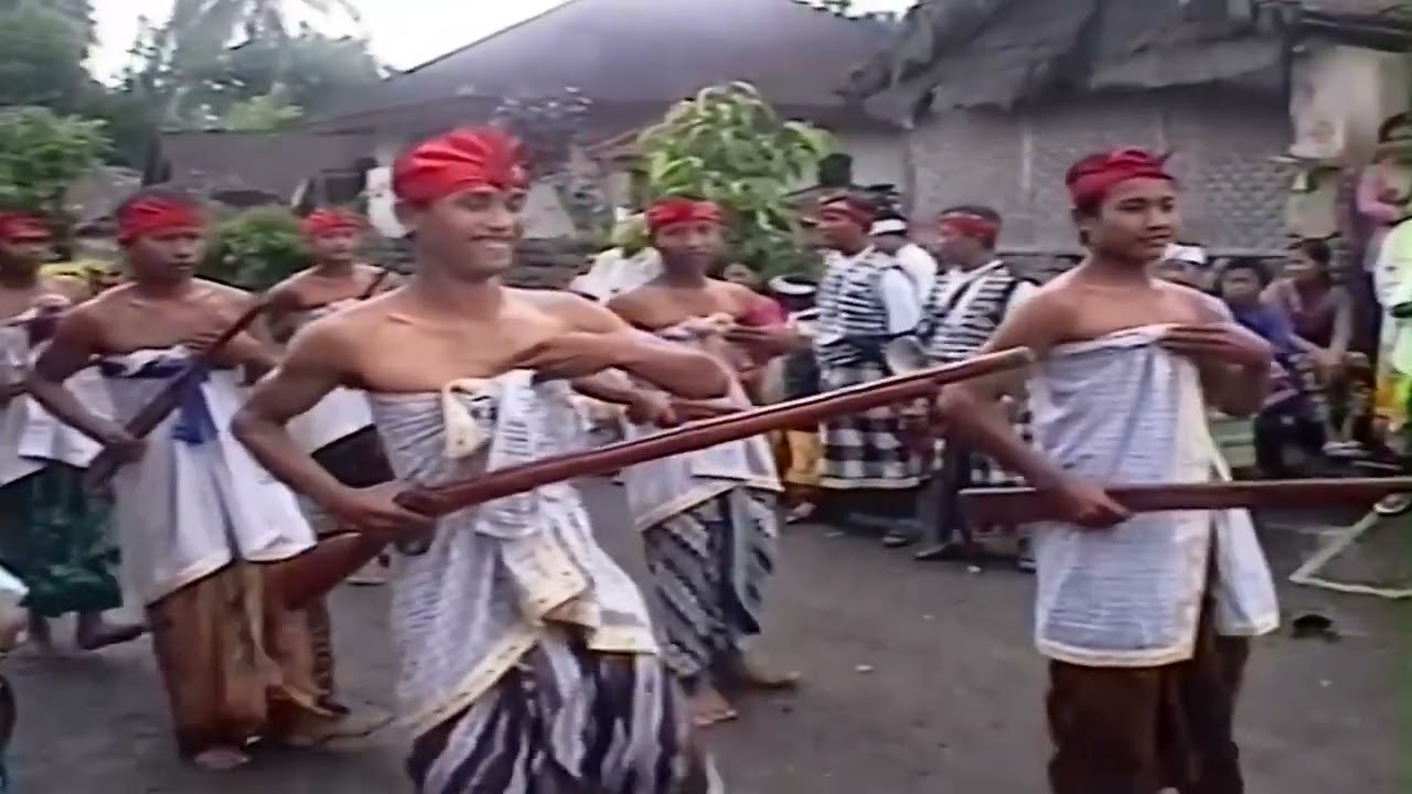 Usaba sambah desa adat kastala. Thn 2006