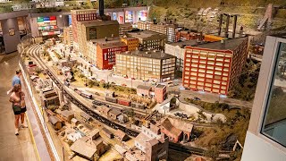 World's Largest Indoor G Scale Model Railroad (Entertrainment Junction)