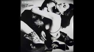Video thumbnail of "Scorpions - Still Loving You (lyrics)"