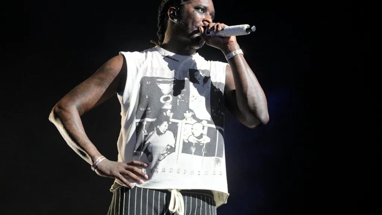 Young Thug proposes to Mariah The Scientist during Atlanta benefit concert