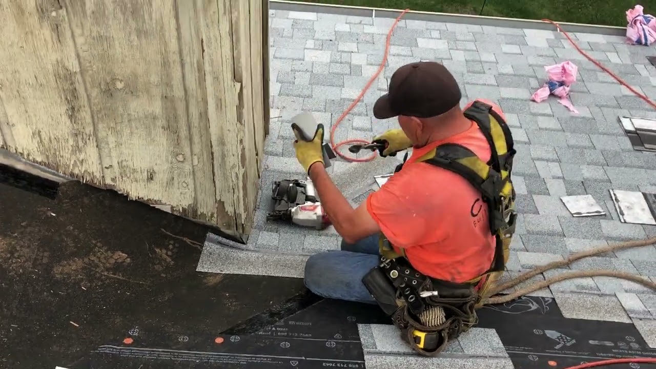 Boulder Roofing – Expert Step Flashing Installation | Cenco Roofing