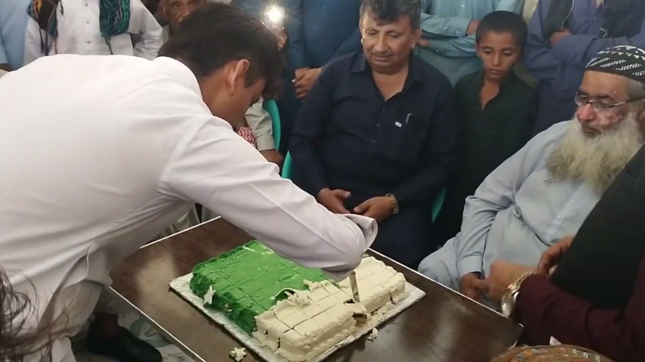 Darbar restaurant ka ift tah per | cake cutting time video|
