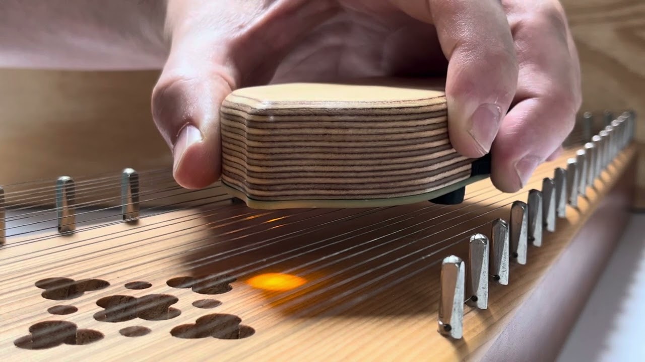 LANDSCAPE FERROUS / E-bow モジュラーシンセ FERROUS — Landscape