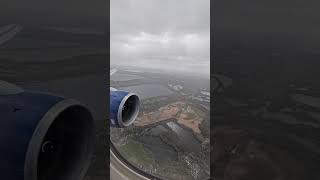 Incredible Takeoff Engine Sound Boeing 737-200 #shorts #aviation #boeing