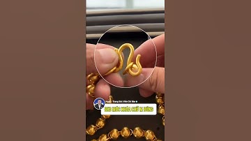 cách đeo dây chuyện vàng móc chữ M