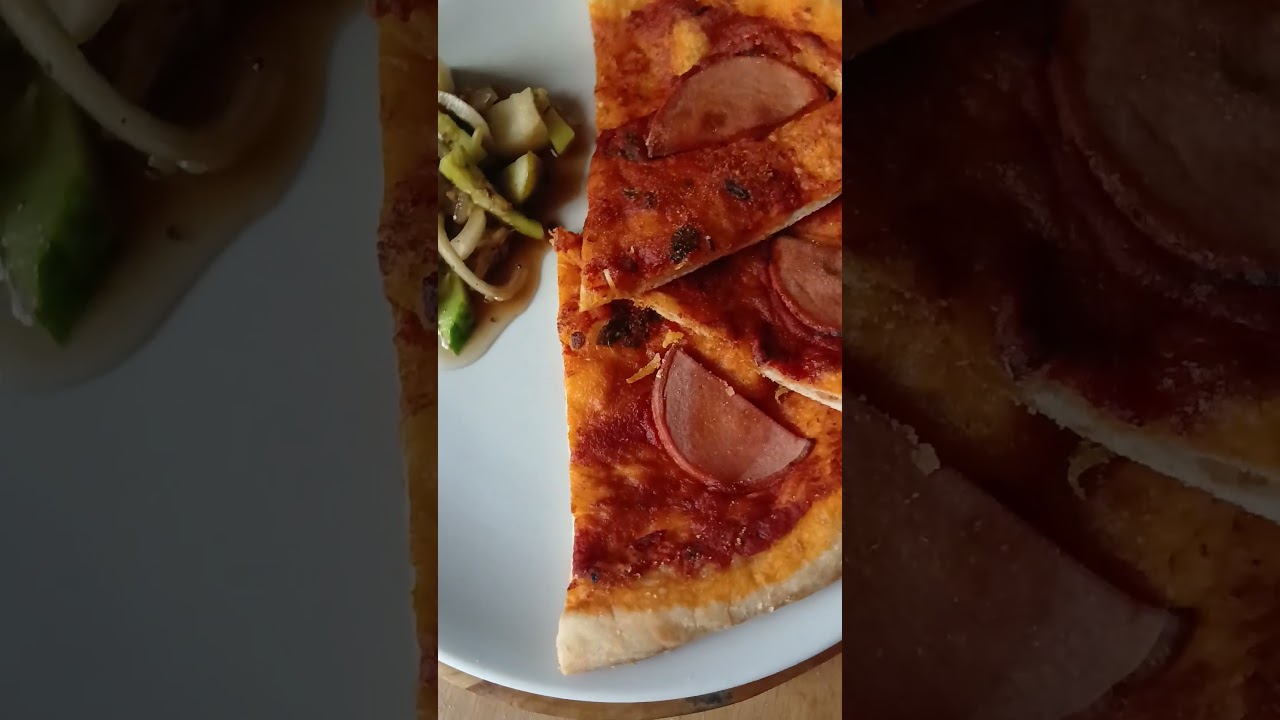 Peynirsiz Pizza 🍕 #food #cooking #peynirsizpizza #pratikyemekler #hamurlu Peynirsiz Pizza 🍕 #food #cooking #peynirsizpizza #pratikyemekler #hamurlu