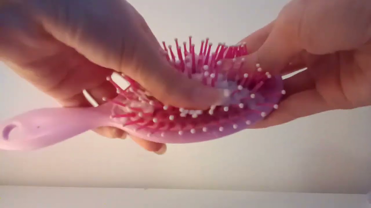 How to clean your hairbrush