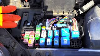 2009 Hyundai Accent Radiator Cooling Fan Fuses & Relays