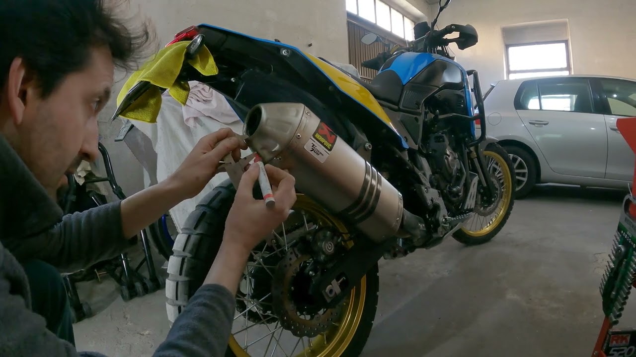 YAMAHA TENERE 700 - RIMOZIONE DB KILLER AKRAPOVIC - DIY