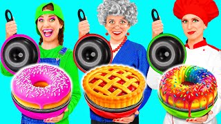 видео: Кулинарный Челлендж: Я против Бабушки | Забавные Лайфхаки с Едой картинка: Кулинарный Челлендж: Я против Бабушки | Забавные Лайфхаки с Едой