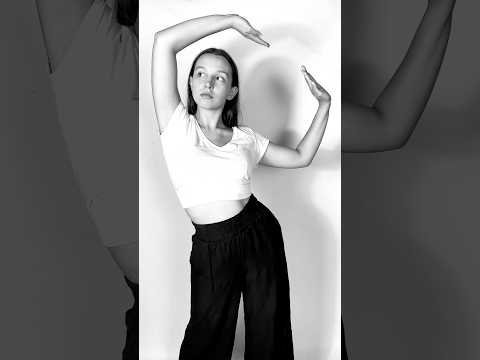 Adriana #short in Toni H Carné Studio #art #model #singer